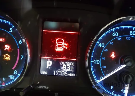 2018 Toyota Corolla Le z USA, uszkodzony, nr VIN 2T1BURHE7JC119155